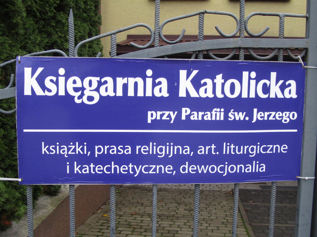 Kościół św. Jerzego, Księgarnia katolicka (2)