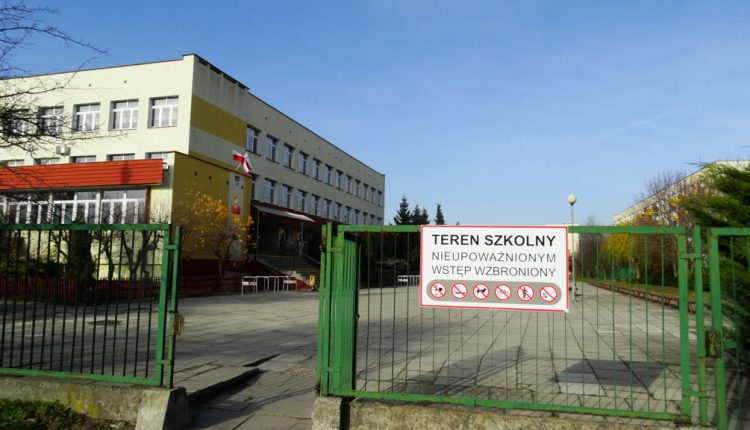 Szkoła Podstawowa nr 5 im. Ks. Jana Twardowskiego (2)