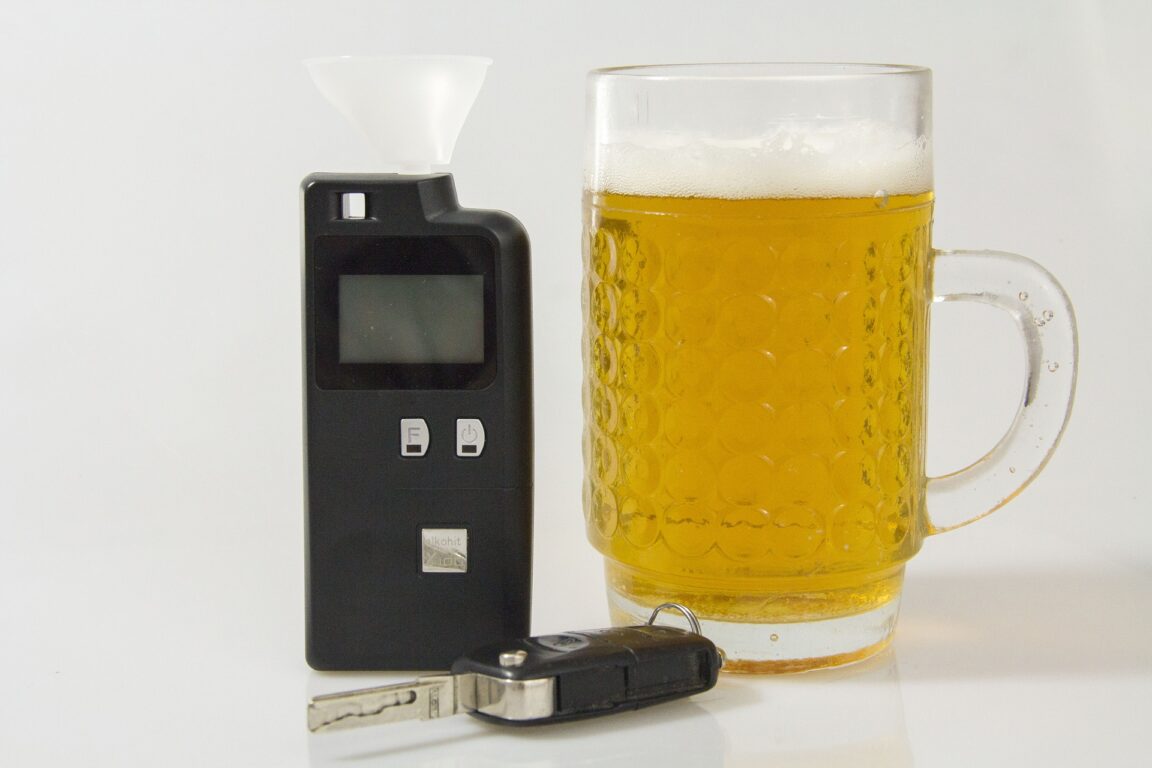 policja, alkohol, pijany kierowca